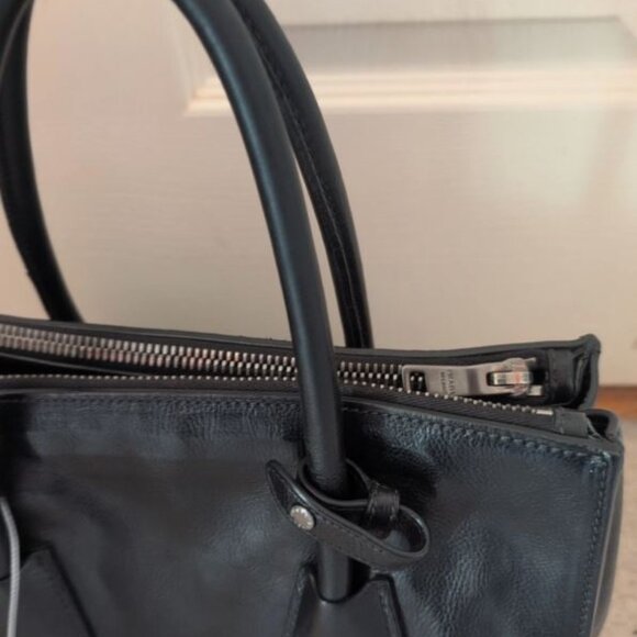 PRADA GALLERIA TWO WAY TOTE/CROSSBODY BLACK SILVER GUNMETAL HARDWARE EUC - Picture 5 of 12